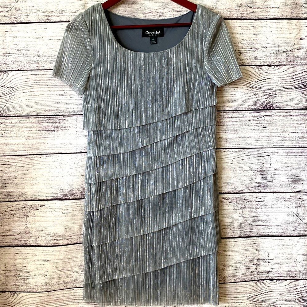 NWT Connected Apparel Short-Sleeved Tiered Shimmering Silver Dress 6P